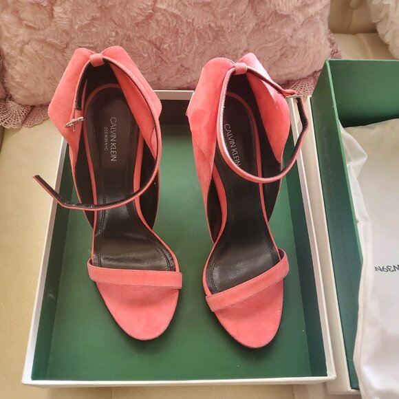 Calvin Klein 205W39NYC Blush Suede Letitia Sandals 38,5M Brand New. - Picture 3 of 8